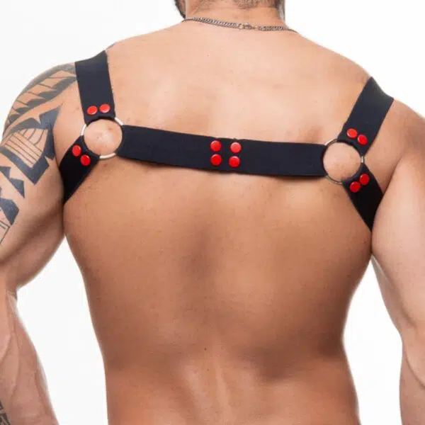 Harness masculino em elástico com detalhes em botão vermelho - Image 2