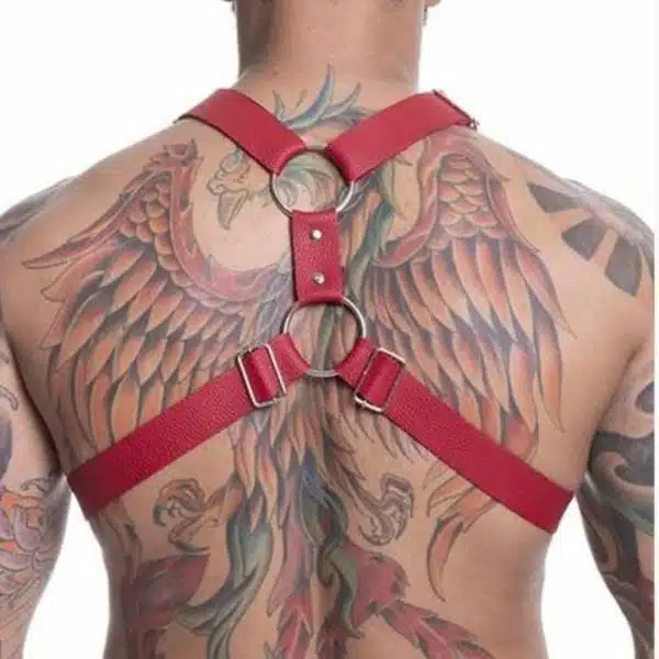 HARNESS EM COURO SINTÉTICO NA COR VERMELHO SD Clothing