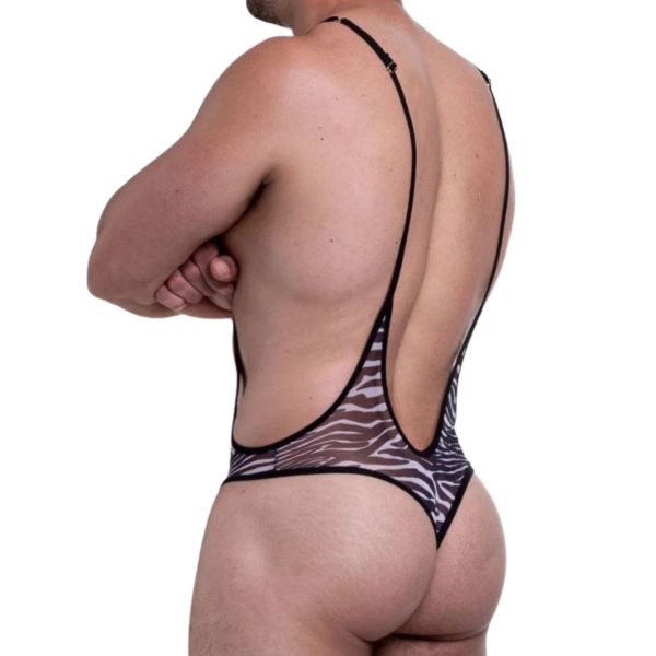 Body Masculino Tule Zebra Moda Íntima Masculina Ousada Underwear Masculino Estiloso Body de Poliéster e Elastano Ajuste Universal Underwear Estampa de Zebra Masculina Roupa Íntima Flexível Masculina Peça Única Moda Masculina Estilo Ousado Masculino Conforto e Estilo Body Masculino Body Tule Masculino Tendência Moda Íntima Masculina Body Ajustável Masculino Look Noturno Masculino Moda Íntima Masculina Premium