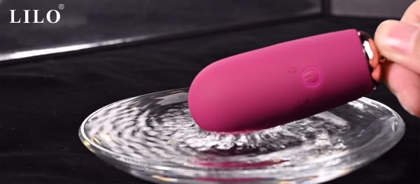 Vibrador, em formato de cápsula, com pincel em sua ponta,12 modos de vibraçãoe função de aquecimento - Image 2