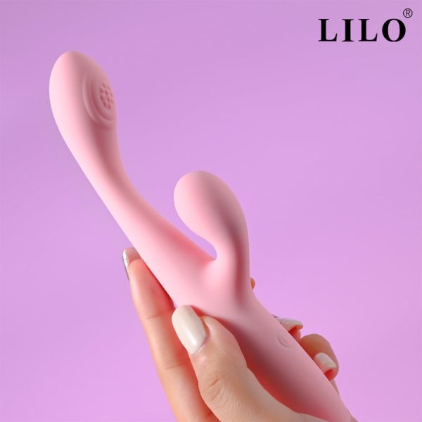vibrador ponto g, vibrador recarregável, dupla estimulação, design sofisticado, sensações sublimes, prazer elevado, experiências íntimas, máxima satisfação, funcionalidade moderna, design de vanguarda, cabeça flexível, estímulos localizados, zonas erógenas, necessidades sensoriais, 10 modos de vibração, vibrações personalizáveis, um único botão, uso intuitivo, sem complicações, silicone + ABS, suavidade, segurança, durável, ecológico, bem-estar sensorial, autodescoberta, deleite incomparável, comprar vibrador ponto g, prazer pessoal, vibrador para mulheres, orgasmo feminino, intensificar o prazer, autoconhecimento, exploração íntima, jornada de prazer, novas alturas de prazer, produto erótico, brinquedo sexual, saúde sexual, vibrador com dupla estimulação, dimensões 18 cm, diâmetro 2,4 cm, peso 123g, manutenção fácil, lubrificante à base de água, vibrador LILO